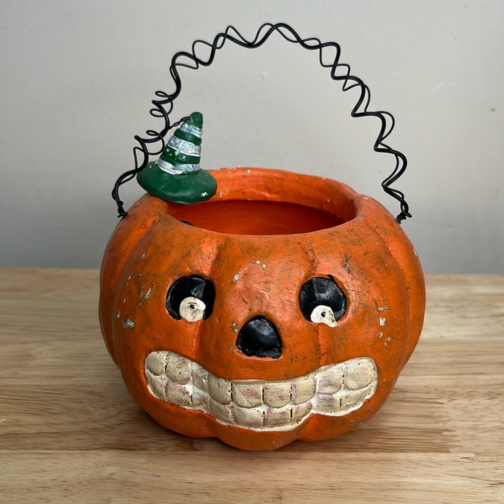 Vintage scary pumpkin bucket